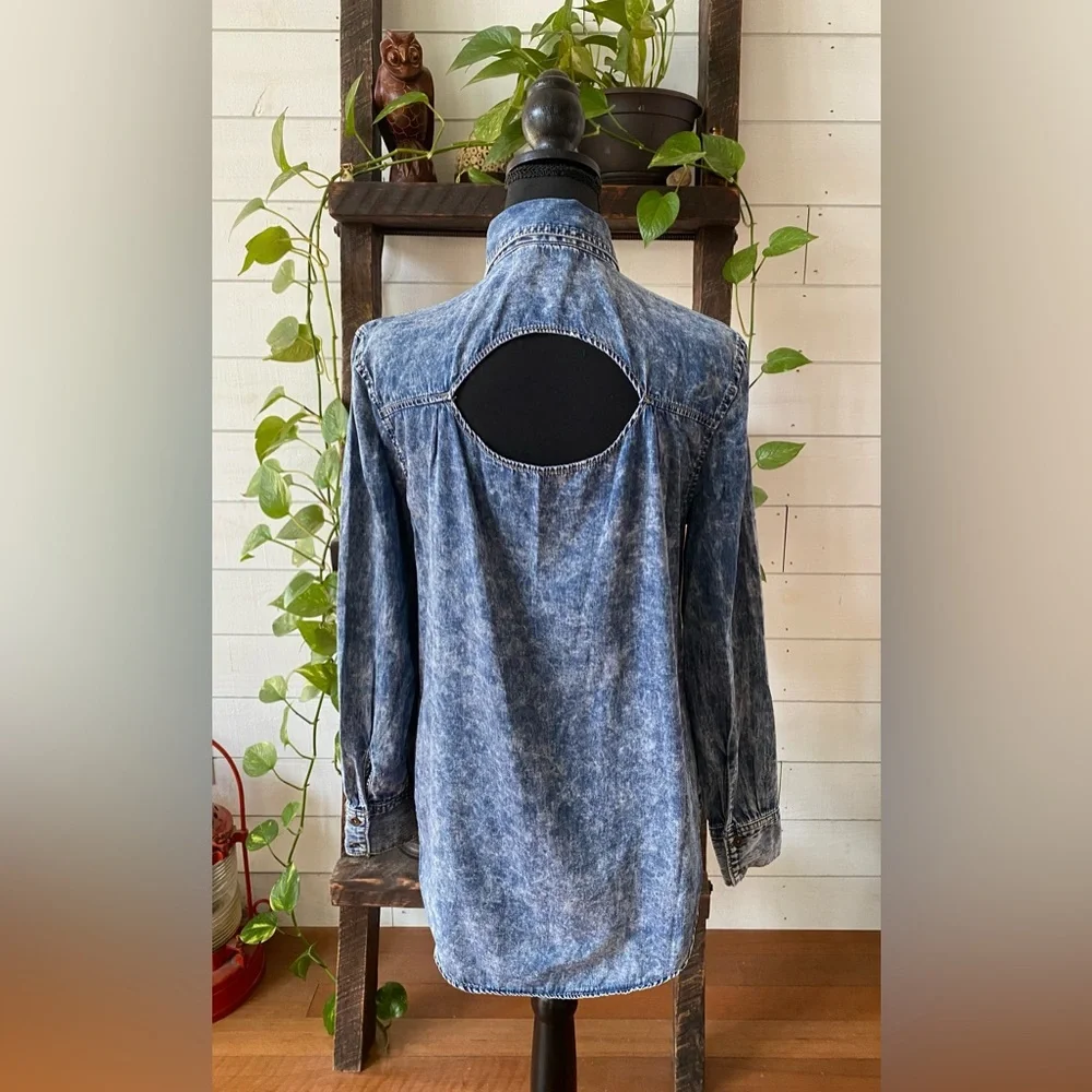 Mudd: Blue Washed Denim Button Down Shirt - Picture 11 of 17